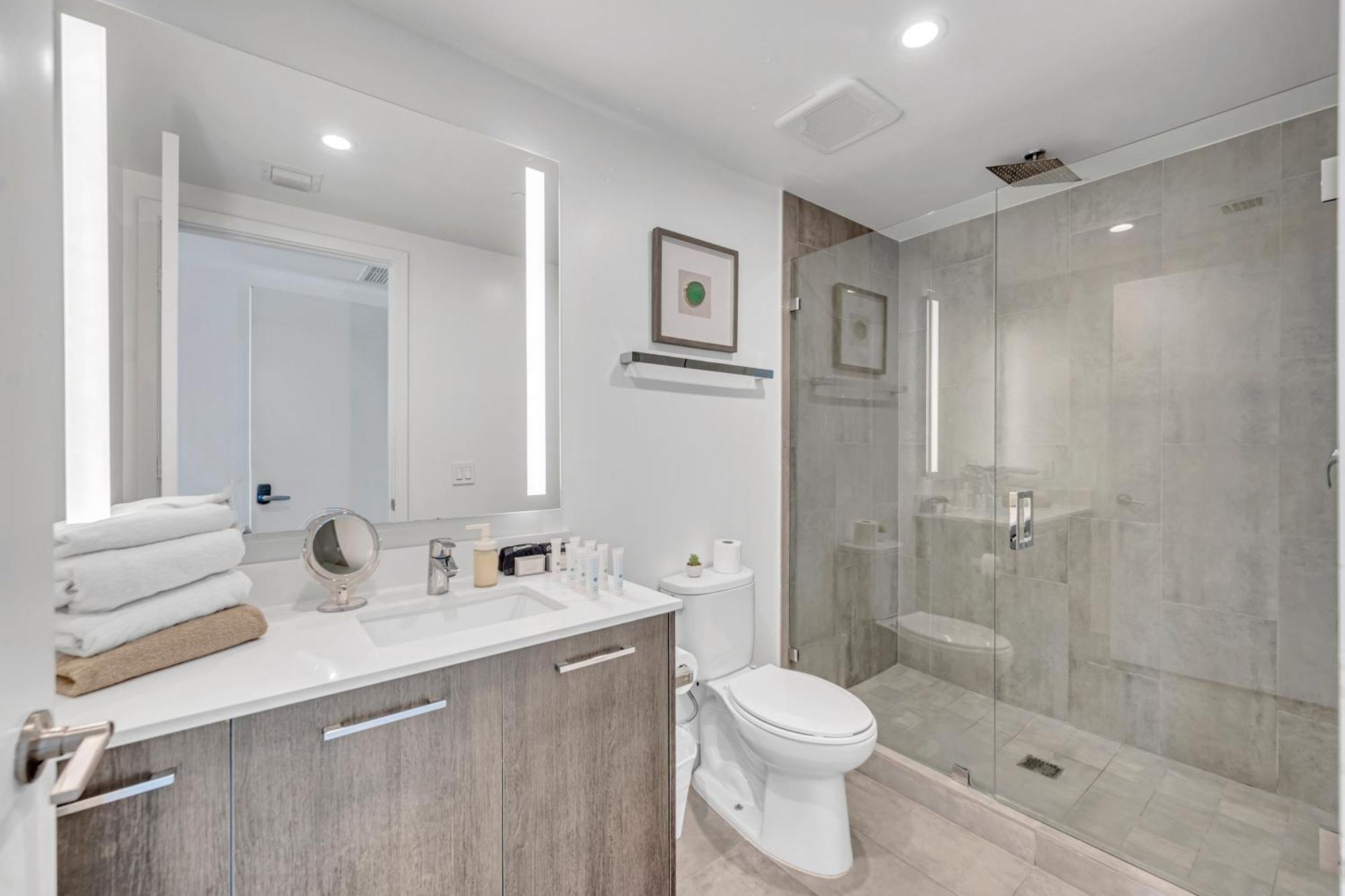 Great 3 Beds 3 Baths Appartment Downtown Маями Екстериор снимка