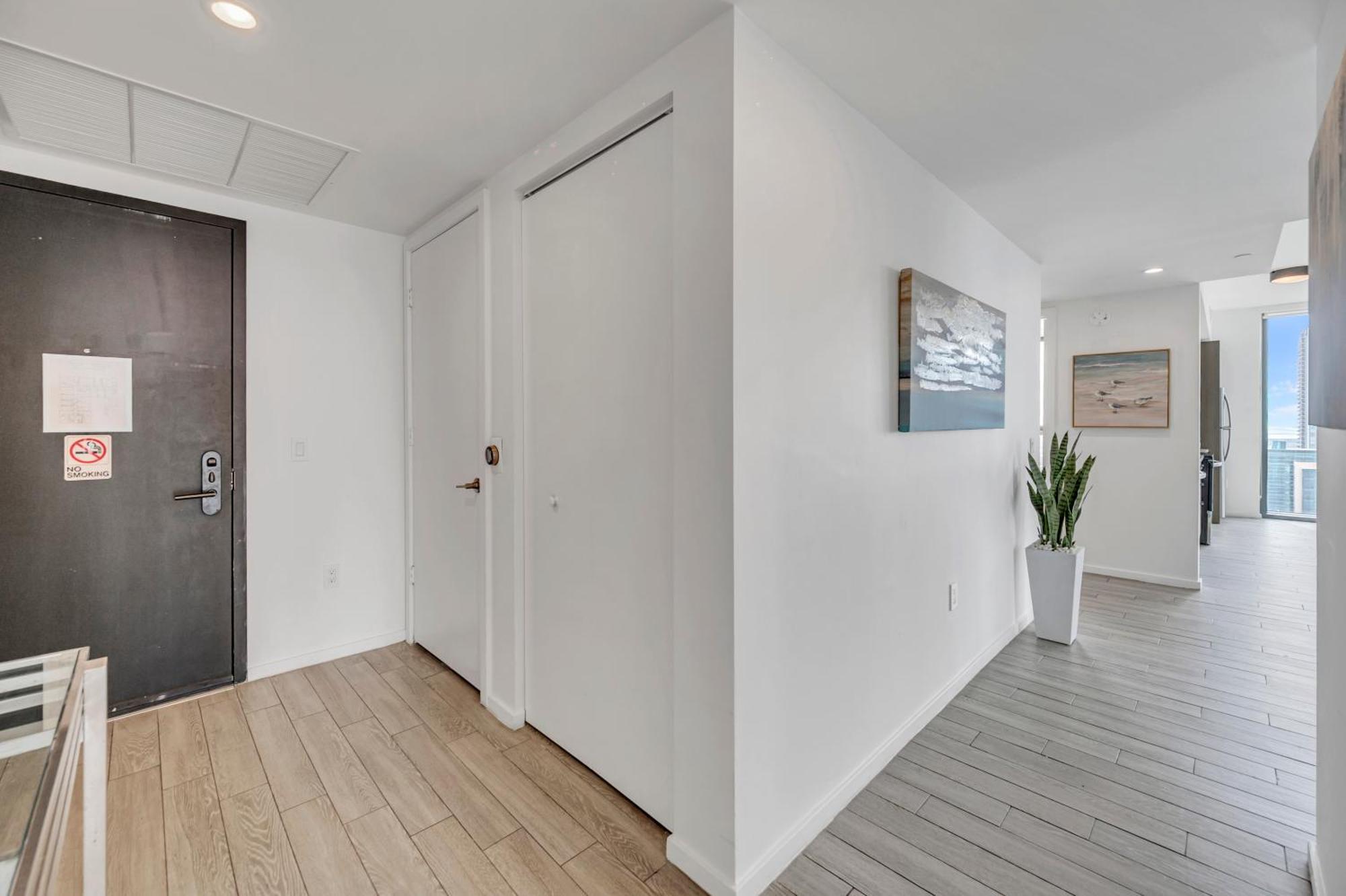 Great 3 Beds 3 Baths Appartment Downtown Маями Екстериор снимка