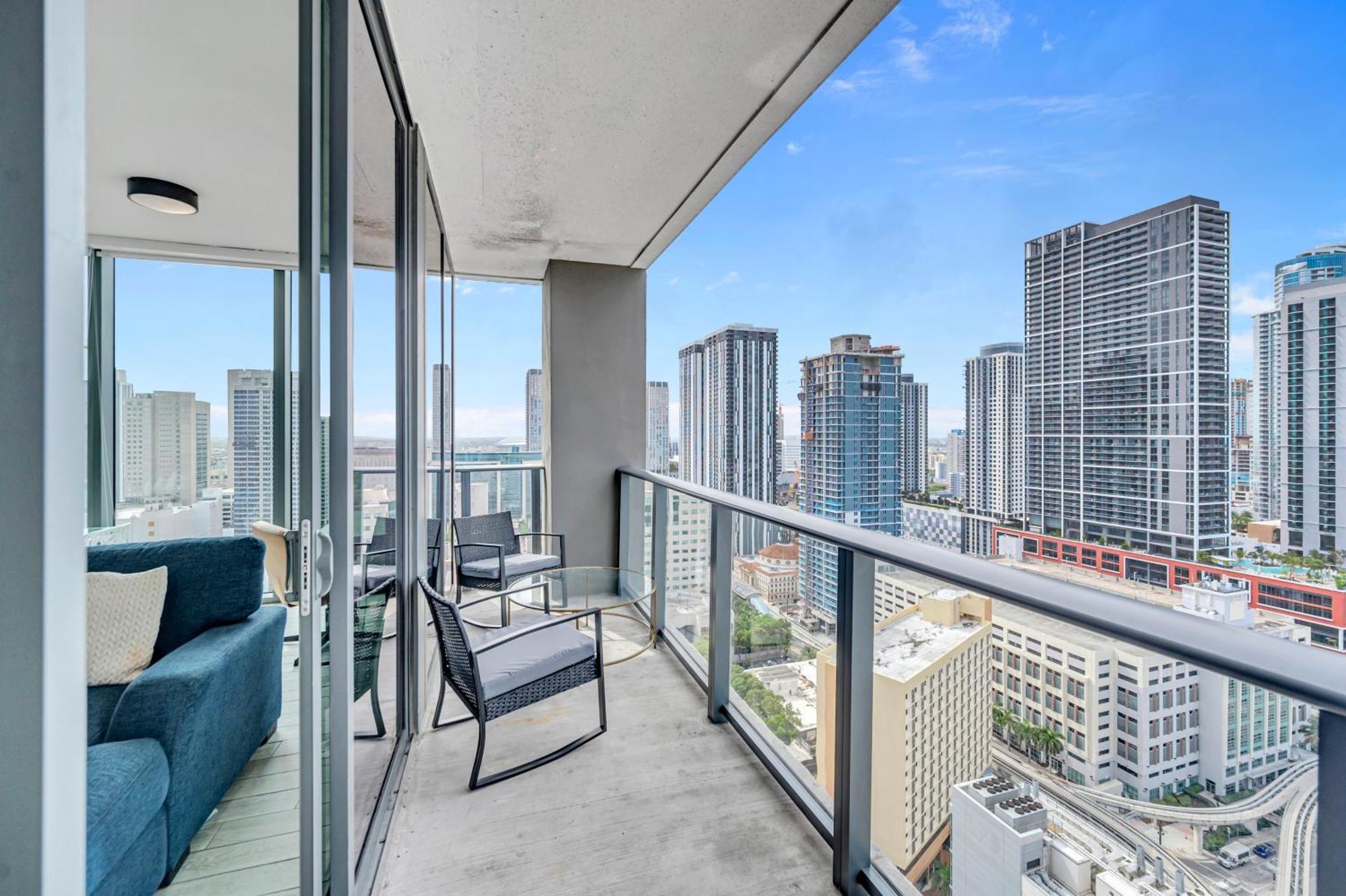 Great 3 Beds 3 Baths Appartment Downtown Маями Екстериор снимка