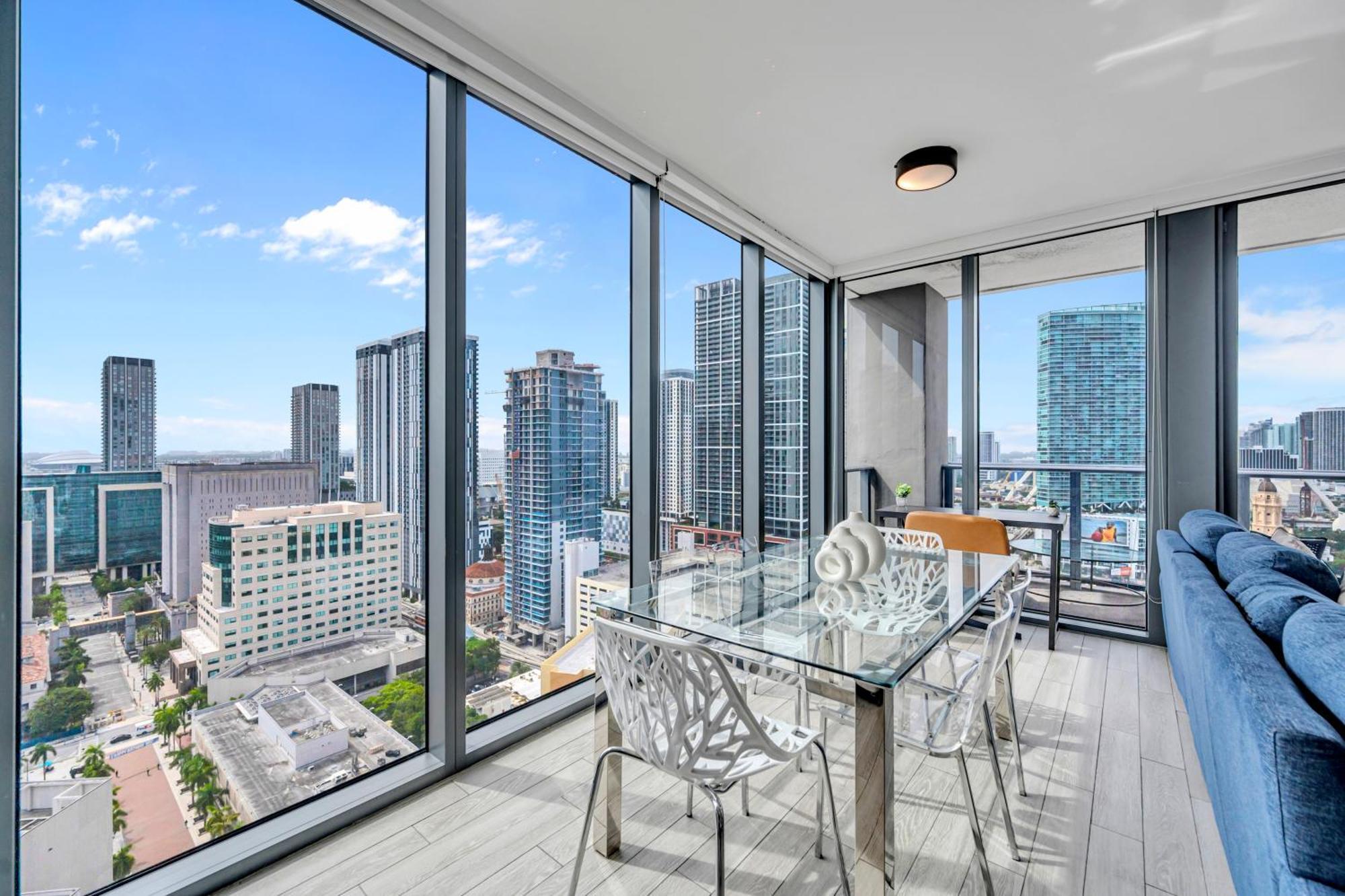 Great 3 Beds 3 Baths Appartment Downtown Маями Екстериор снимка